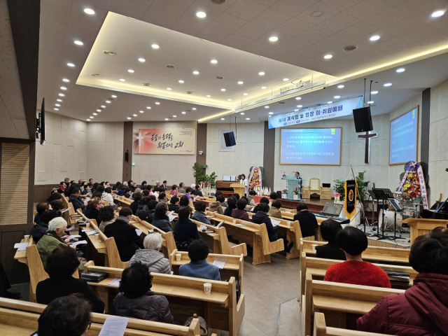 충북 단양군 단양읍 단양제일감리교회에서 여선교회 단양남지방 연합회 회장 이취임식이 열리고 있다. 단양=이상복 기자 cho2225@cctoday.co.kr