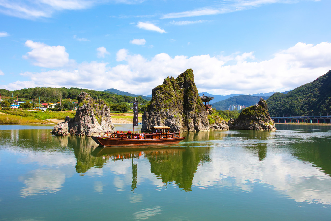 단양 도담삼봉[충북도 제공. 재판매 및 DB 금지]