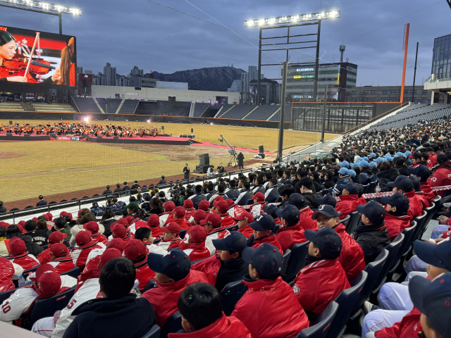 5일 대전 한화생명 볼파크 경기장은 개장식을 찾은 관객들로 가득 매워졌다. 사진=조사무엘 기자.