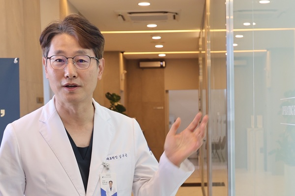 김두은 청주 김안과 제2대 대표원장