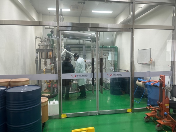 실험 중인 모습.