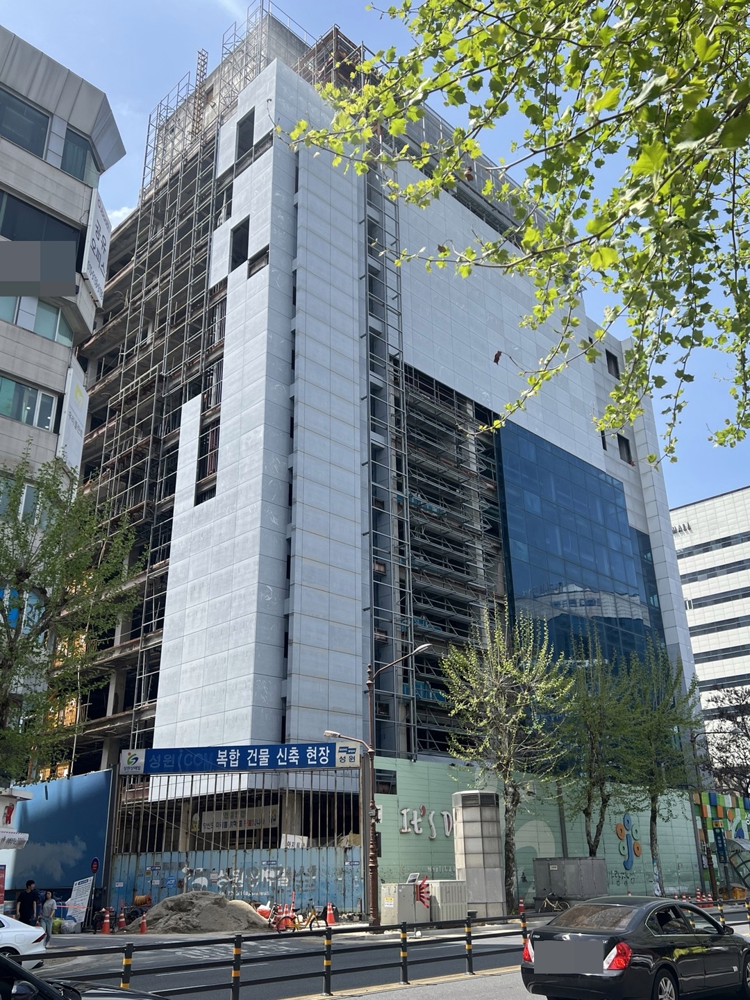 10여년간 방치된 대전 중구 대흥동 메가시티 건물. 충청투데이 DB. 