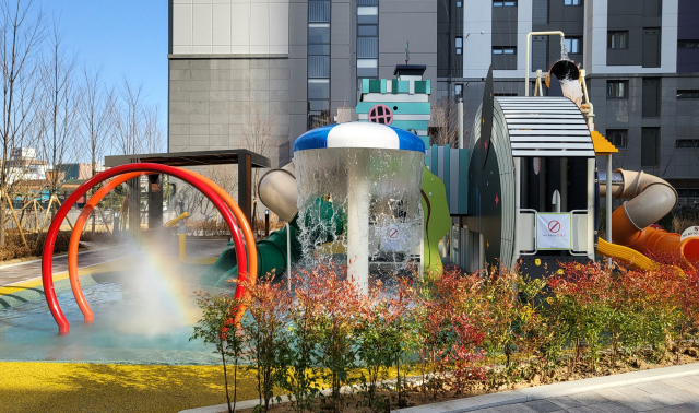 선화동 해링턴 플레이스 휴리움 단지 내에 위치한 아쿠아 플레이코트.다우건설 제공