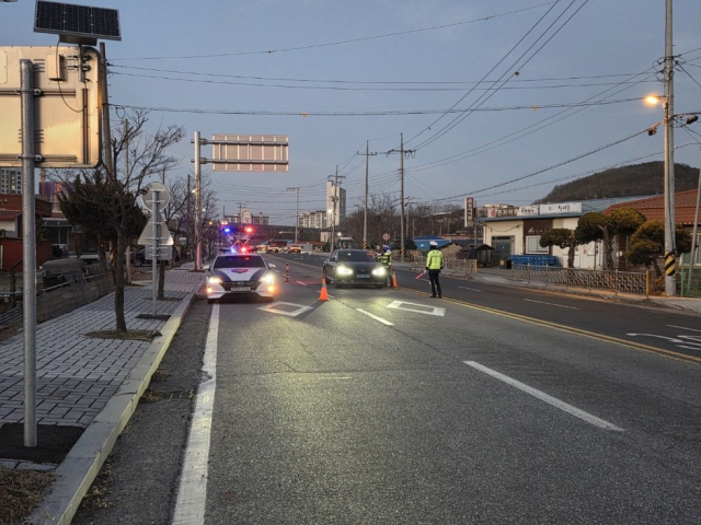 청양경찰서는 관내 교통사고 감소를 위해 주 4회 이상 상시 음주운전 단속을 실시하고 있다. 청양경찰서 제공.