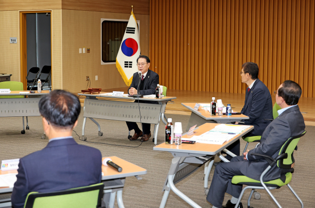 송인헌(괴산군수) 인구감소지역시장·군수·구청장협의회 회장이 회의를 주재하고 있다. 괴산군 제공