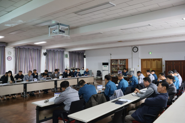 ▲논산경찰서는 최근 경찰서 3층 황산마루 회의실에서 '2025년 치안종합성과평가 중간보고회'를 개최했다