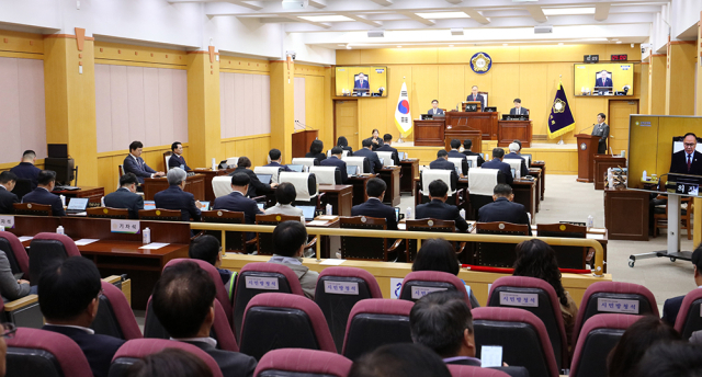 서산시의회는 지난 15일 제304회 임시회 제1차 본회의를 열고, 3일간의 회기에 들어갔다. 서산시의회 제공