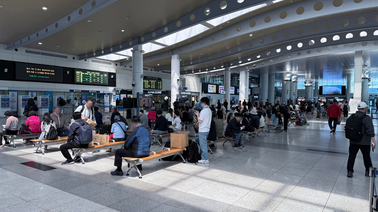 6·3 대선을 40일 앞둔 23일 대전역, 시민들은 정책 중심의 정치를 희망했다. 사진=이석준 수습기자