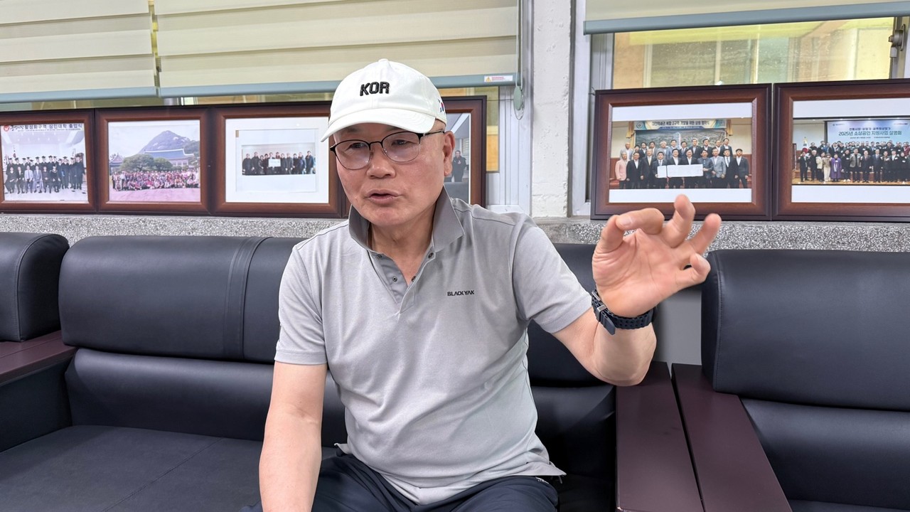 23일 배종남 대전중앙시장 상인회 회장이 본지와 인터뷰 하고 있다. 사진=이석준 수습기자