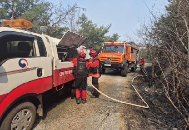 2025년 경북 의성 산불 진화 현장. 국립산림과학연구원 제공