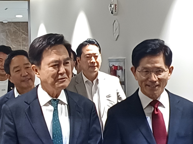 김문수 국민의힘 대선 경선 후보가 1일 충남도청을 찾았다. 사진=권혁조 기자.