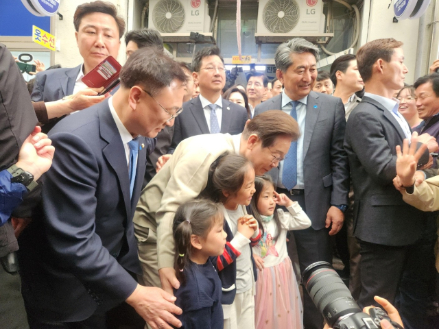 이재명 민주당 대선 후보는 6일 골목골목 경청투어 보은·옥천·영동군을 방문했다. 사진=민주당충북도당 제공