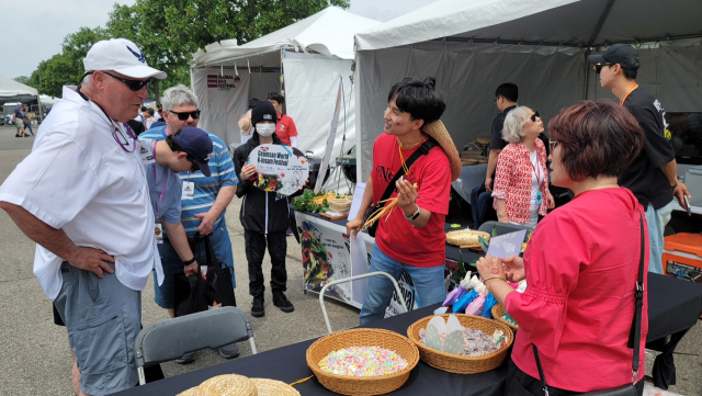 미국에서 개최된 월드 챔피언십 바비큐 쿠킹 콘테스트 금산세계인삼축제 홍보부스 사진=금산군