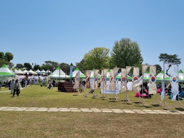 ▲ 홍성군은 지난 4~5일, 홍주읍성 일원에서 ‘홍성 역사인물 축제’를 개최했다.  사진=이솔희 명예기자