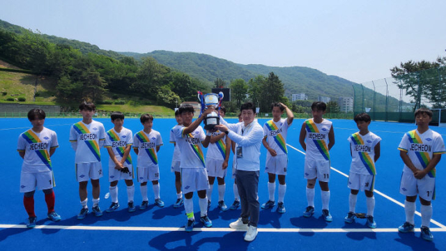 제천중 하키부. 제천교육지원청 제공