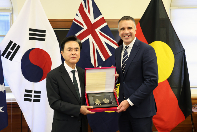 김태흠 충남지사가 지난달 25일부터 1일까지 인도네시아와 호주를 잇따라 방문, 국제 협력을 통해 충남이 안고 있는 다양한 현안 해결 방안을 모색했다.