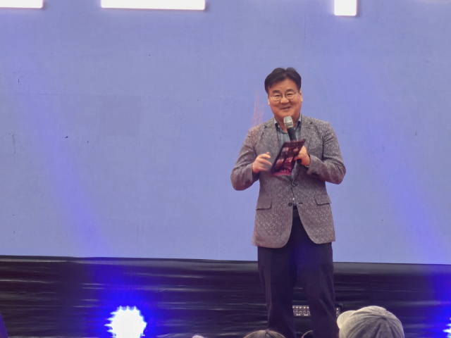 최명서 영월군수는 축사에서 충주 출신 이시종 전 충북지가 (당시)1981년 33세 젊은 나이에 영월군수로 부임한 당시 주택, 교육, 환경 등 성과에 대해 말하며 오늘 이런 행사에 충주예술인협회 문화 협력을 맺은 것은 문화가 살아있기 때문이라고 말했다. 사진=김의상 기자