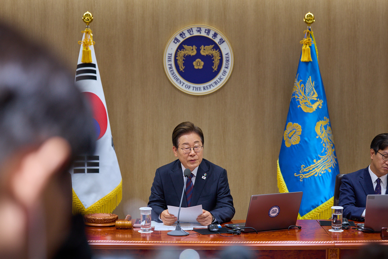 이재명 대통령이 10일 서울 용산 대통령실에서 국무회의를 주재하고 있다. 2025.6.10 [대통령실 제공. 재판매 및 DB 금지] 사진=연합뉴스.