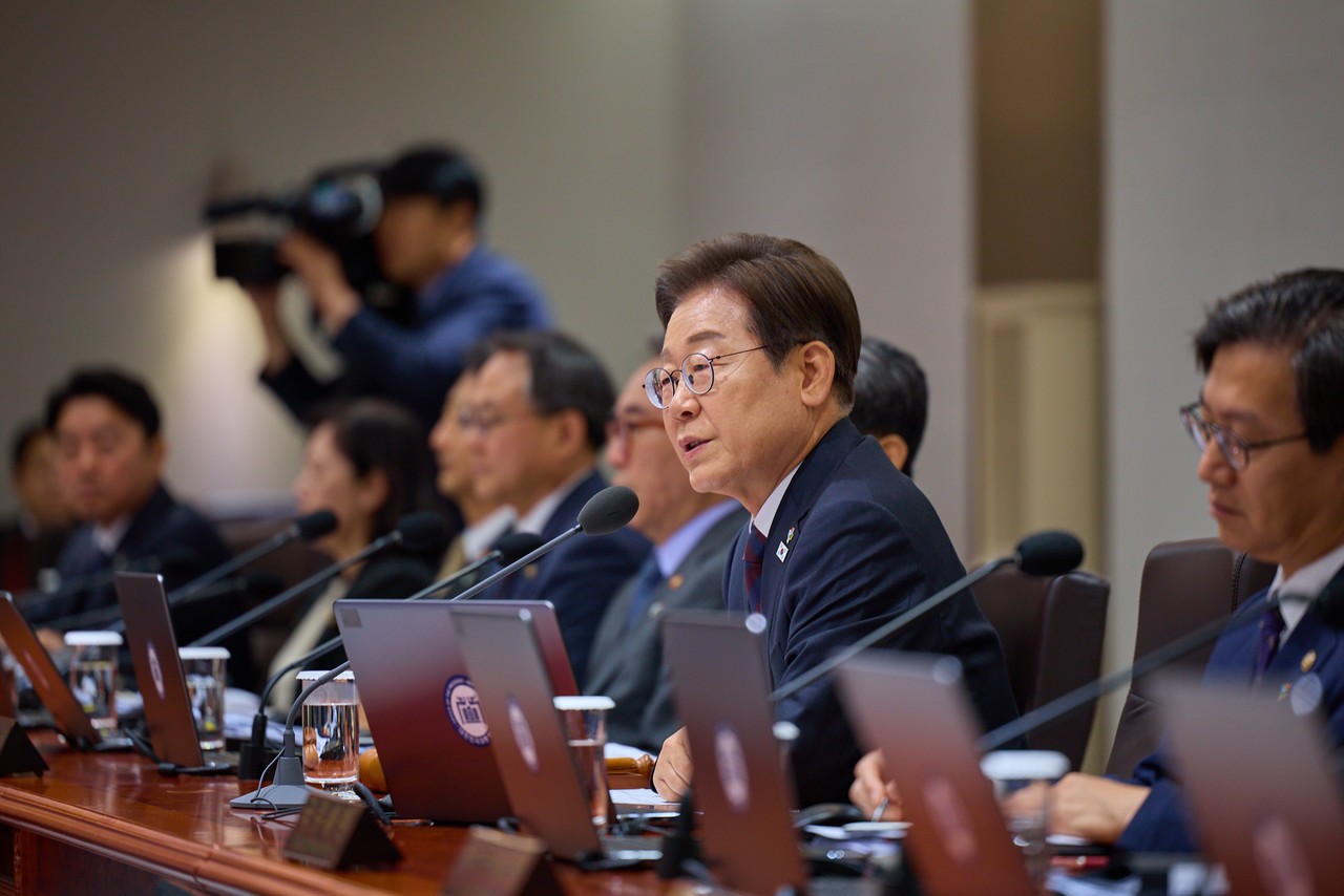 이재명 대통령이 10일 서울 용산 대통령실에서 국무회의를 주재하고 있다. 2025.6.10 [대통령실 제공. 재판매 및 DB 금지