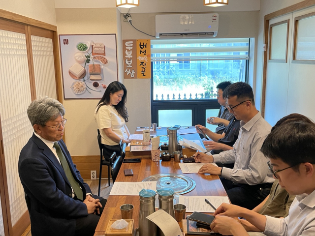 박장현 한국천문연구원 원장이 지난 10일 대전 서구 만년동에서 진행된 기자간담회에 참석해 천문연의 장기비전과 성장전략에 대해 설명하고 있다.사진=윤경식 기자