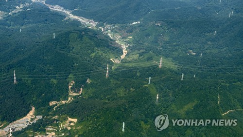 고압 송전탑[연합뉴스 자료사진]