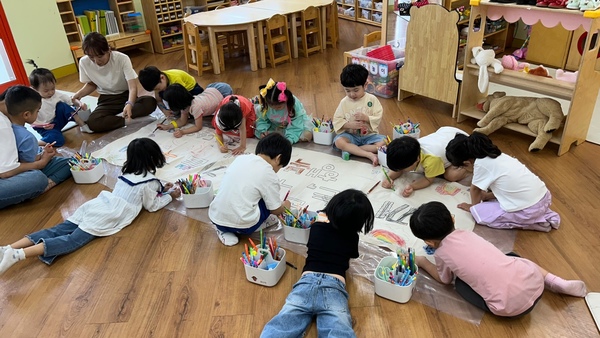 ▲ 천안도솔유치원, 우리가만든현수막 사진.