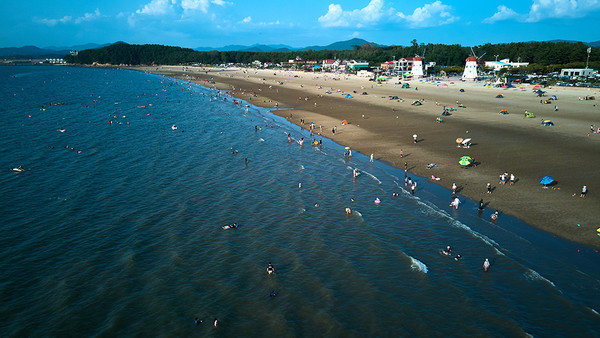 춘장대해수욕장 [서천군 제공. 재판매 및 DB 금지]