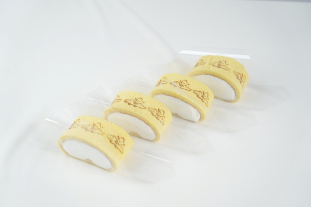 “가루쌀로 구운 폭신한 달콤함”충주시가 가루쌀 소비 촉진을 위해 개발한 가루쌀 카스테라가 담백한 맛과 부드러운 식감으로 주목받고 있다. 충주 지역 카페와 제과점에서 시판되며, 쌀 소비 확대와 농가 소득 증대에 기여하고 있다.사진=충주시