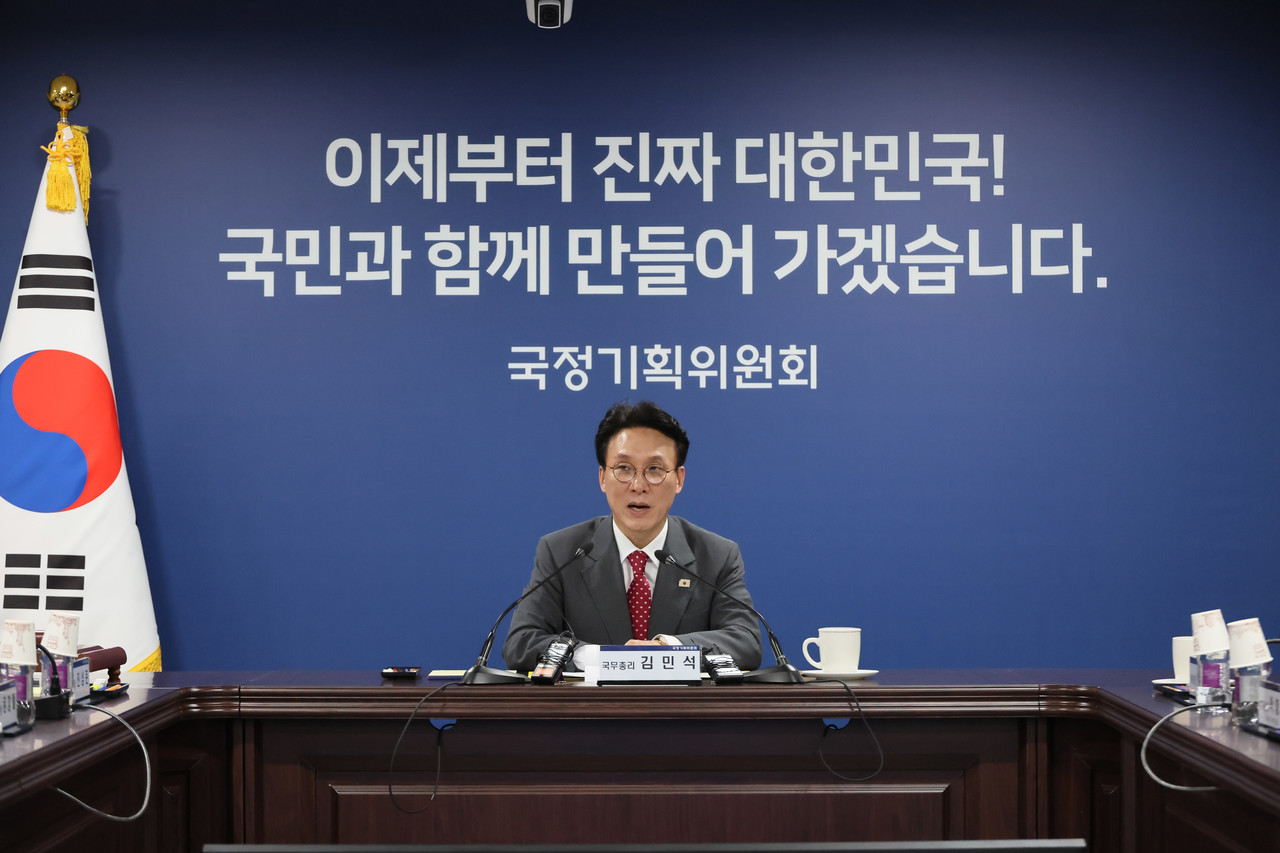 김민석 국무총리가 7일 서울 종로구 국정기획위원회에서 열린 전체회의에서 인사말을 하고 있다. 2025.7.7 사진=연합뉴스