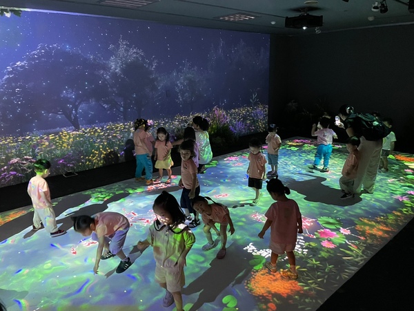 감필라고 갤러리