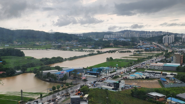 아산시 득산동 부근 침수 모습. 독자 강명진 씨 제공.