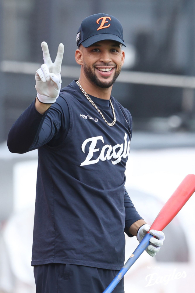 19일 수원KT원정을 앞두고 훈련 중인 리베라토. 한화이글스 제공