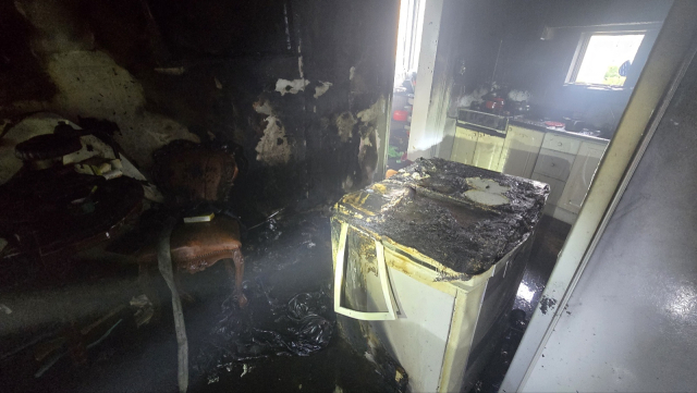 6일 화재가 발생한 대전 서구 정림동의 아파트. 대전소방본부 제공