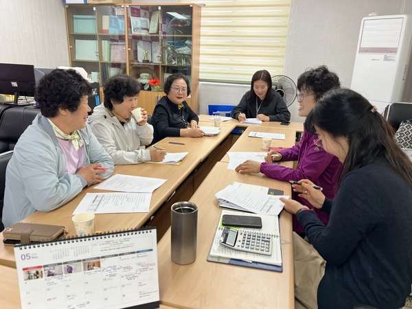 서천군자원봉사센터는 관내 13개 읍면 중 9개 지역에서 자원봉사 거점캠프를 운영하며, 지역사회 내 복지 사각지대 해소에 앞장서고 있다.