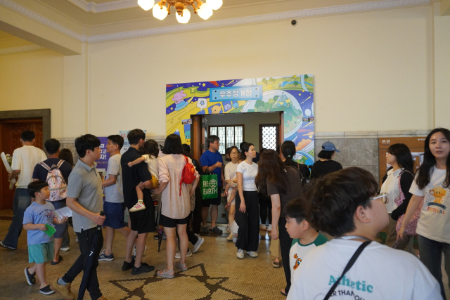 대전문화재단 패밀리테마파크 우주정거장 사진 인화 서비스. 사진 대전문화재단 제공