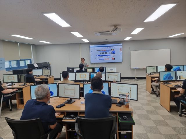 한국폴리텍IV대학 대전캠퍼스 스마트소프트웨어과 ‘ChatGPT 활용 문서 작성 과정’ 특강. 사진 한국폴리텍IV대학 제공