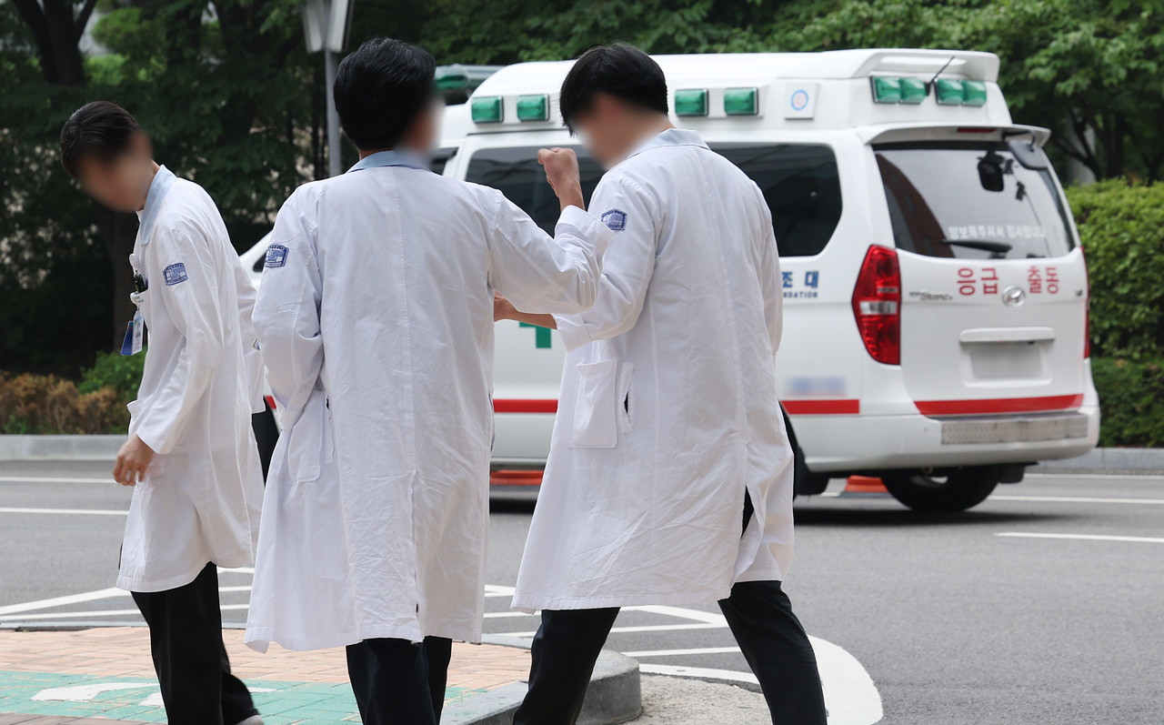 의료진. 사진=연합뉴스.