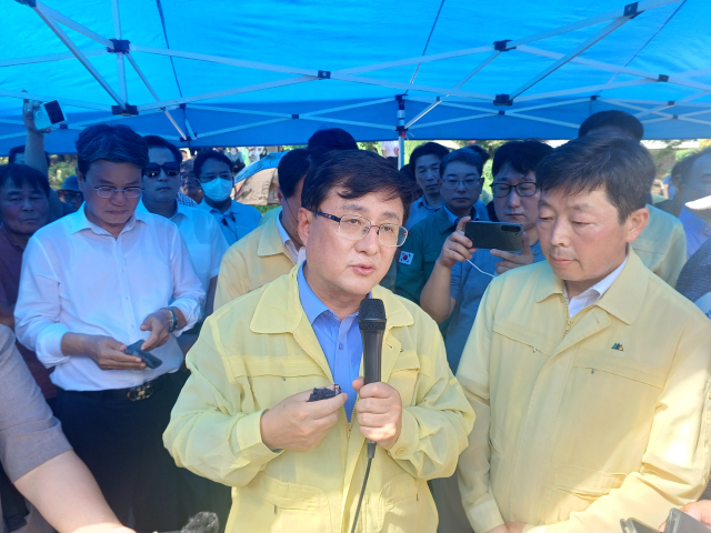 김성환 환경부장관이 29일 청양군 장평면 죽림리 지천댐 건설예정지를 방문해 댐 건설 추진 계획을 밝혔다. 사진=권혁조 기자.