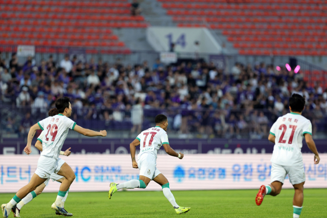 지난달 24일 안양전 주앙 빅토르