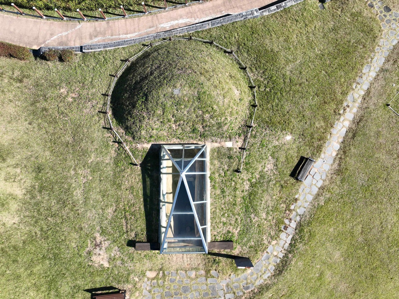 2호 무덤 항공 전경[국가유산청 제공. 재판매 및 DB 금지]