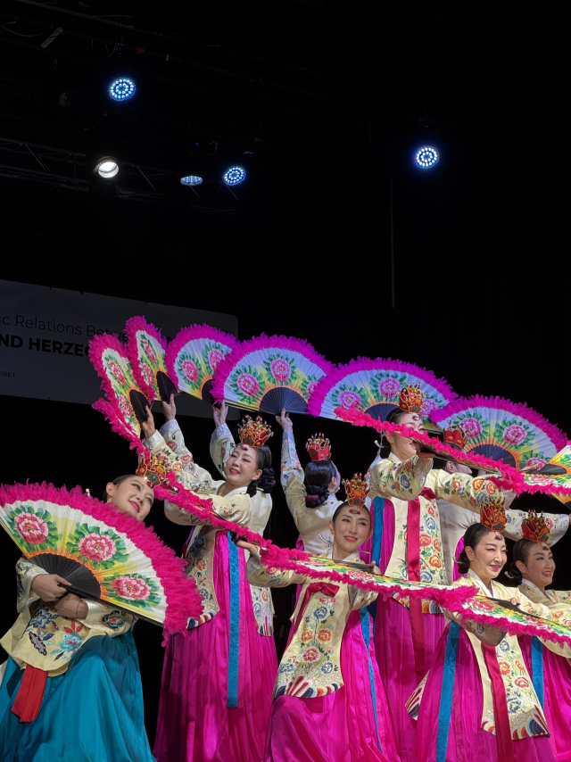 대전시립연정국악단은 외교부 공모사업 선정 공연과 주크로아티아 대사관 등의 초청으로 지난 18일부터 4개국 5개 도시에서 유럽순회공연을 진행하고 있다. 사진 대전시립연정국악원 제공