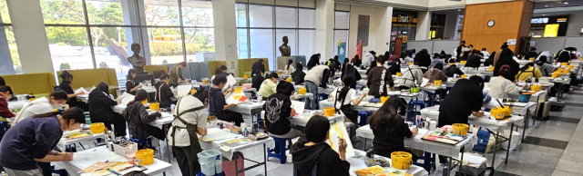 배재대학교는 18~26일 대학 내에서 공연예술학과, 아트앤웹툰학부, 디자인학부, 체육특기자 선발을 위한 ‘2026학년도 대입 수시모집 실기고사’가 진행된다. 사진은 지난해 예술인재 전형 실기고사 모습. 배재대 제공