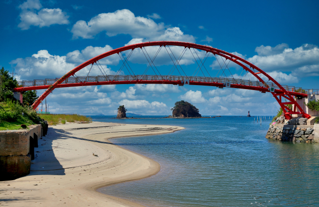 태안 꽃지해수욕장 '할미 할아비 바위'. 태안군 제공