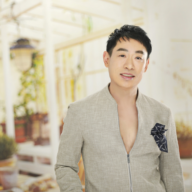 세종시 출신 가수 조승구가 지난 2014년에 발표한 ‘구멍난 가슴’이 박찬욱 감독의 영화 ‘어쩔 수가 없다’ 삽입곡으로 사용되며 재조명 받고 있다.