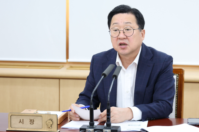 이장우 대전시장은 20일 주재한 주간업무회의에서 정부의 공공기관 2차 지방 이전 추진 가능성에 대비한 선제적 유치 전략과 조직적 대응 체계를 주문했다. 대전시 제공