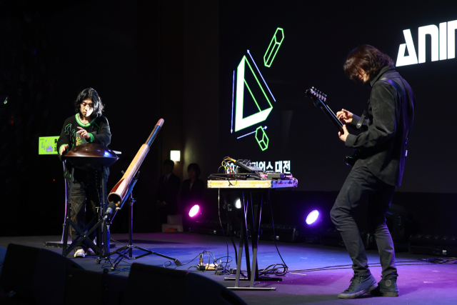 지난 24일 국립중앙과학관 미래기술관에서 진행된 아티언스 대전 ‘지평 너머의 감각’ 개막행사. 사진 대전문화재단 제공