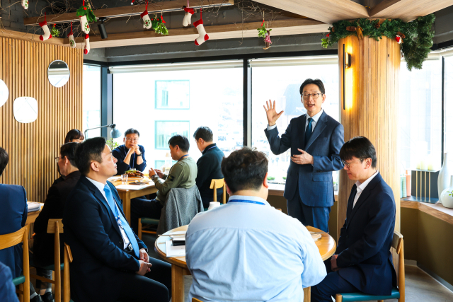 김경수 대통령 직속 지방시대위원장은 11일 대통령실 지역기자단과 간담회를 갖고 '5극 3특' 등 국가균형발전 전략을 설명했다. 지방시대위원회 제공