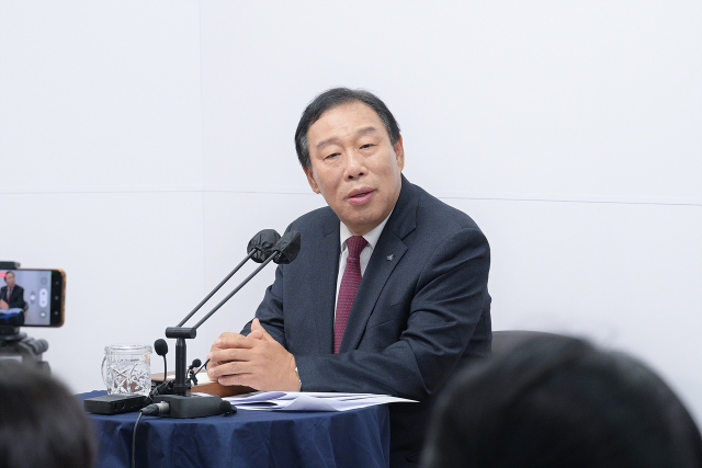 최민호 시장이 13일 기자간담회를 통해 최근 용산 대통령실에서 개최된 중앙지방협력회의 참석 결과를 알리고 있다. 세종시 제공