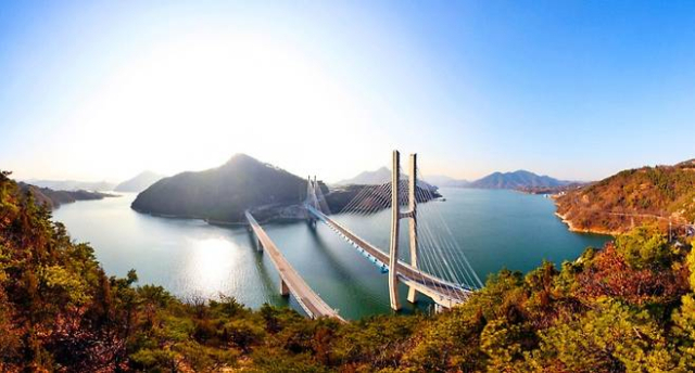 청풍경길 관광도로.충북도 제공