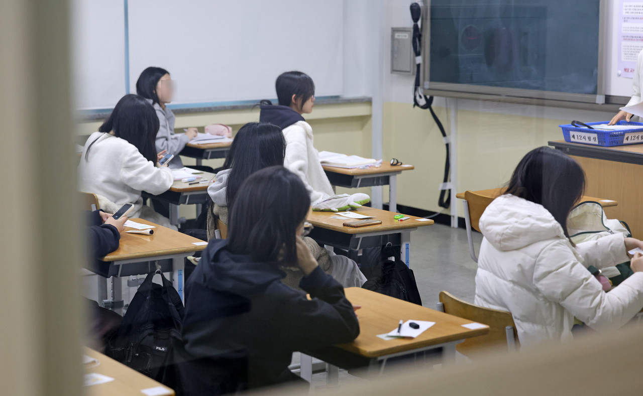 2026학년도 대학수학능력시험일인 지난 13일 대전광역시교육청 27시험지구 제8시험장인 대전 대덕구 동대전고등학교에서 수험생들이 시험 시작을 기다리고 있다. 김주형 기자 kjh2667_@cctoday.co.kr